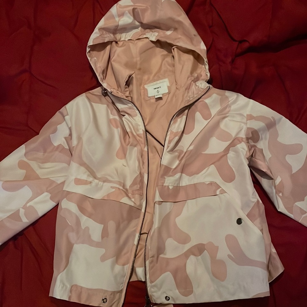 Forever 21 Pink camo windbreaker